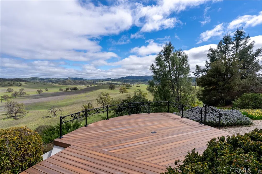76525 Interlake Road Bradley, CA 93426