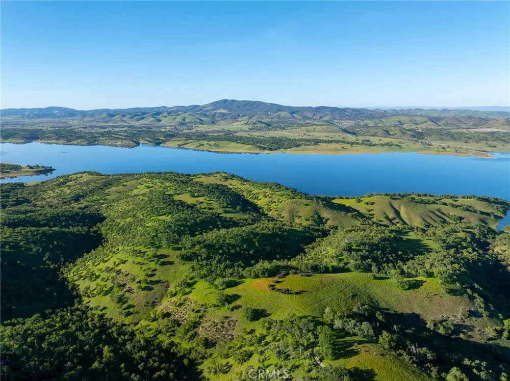76525 Interlake Road Bradley, CA 93426