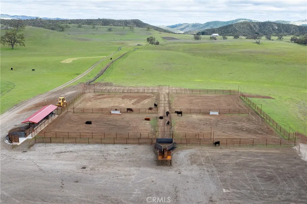 76525 Interlake Road Bradley, CA 93426
