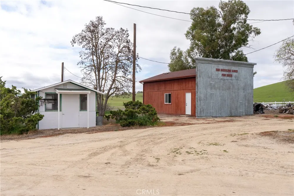 76525 Interlake Road Bradley, CA 93426