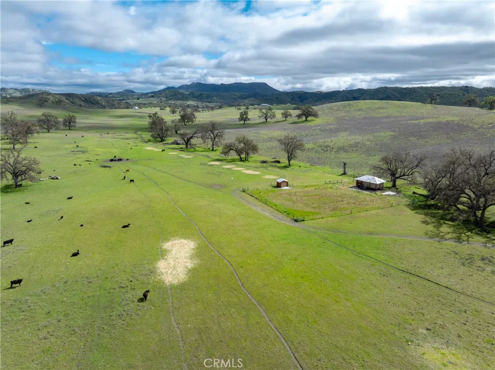 76525 Interlake Road Bradley, CA 93426