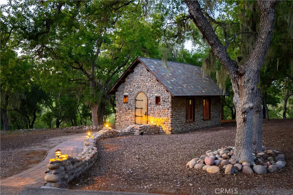 76525 Interlake Road Bradley, CA 93426