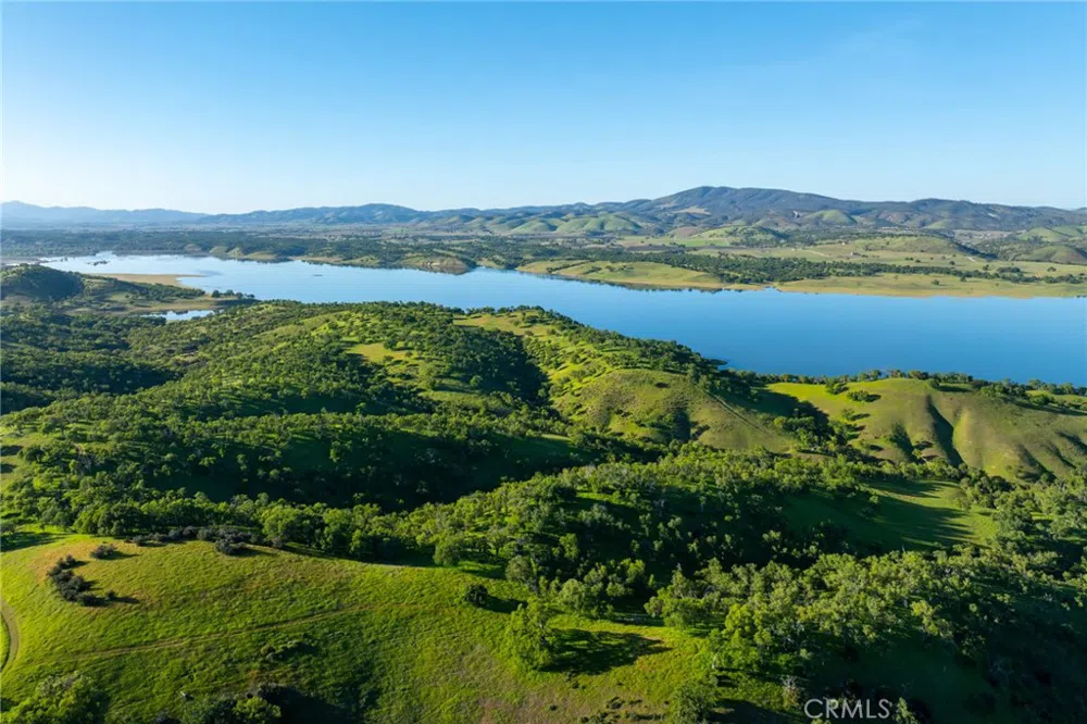 76525 Interlake Road Bradley, CA 93426