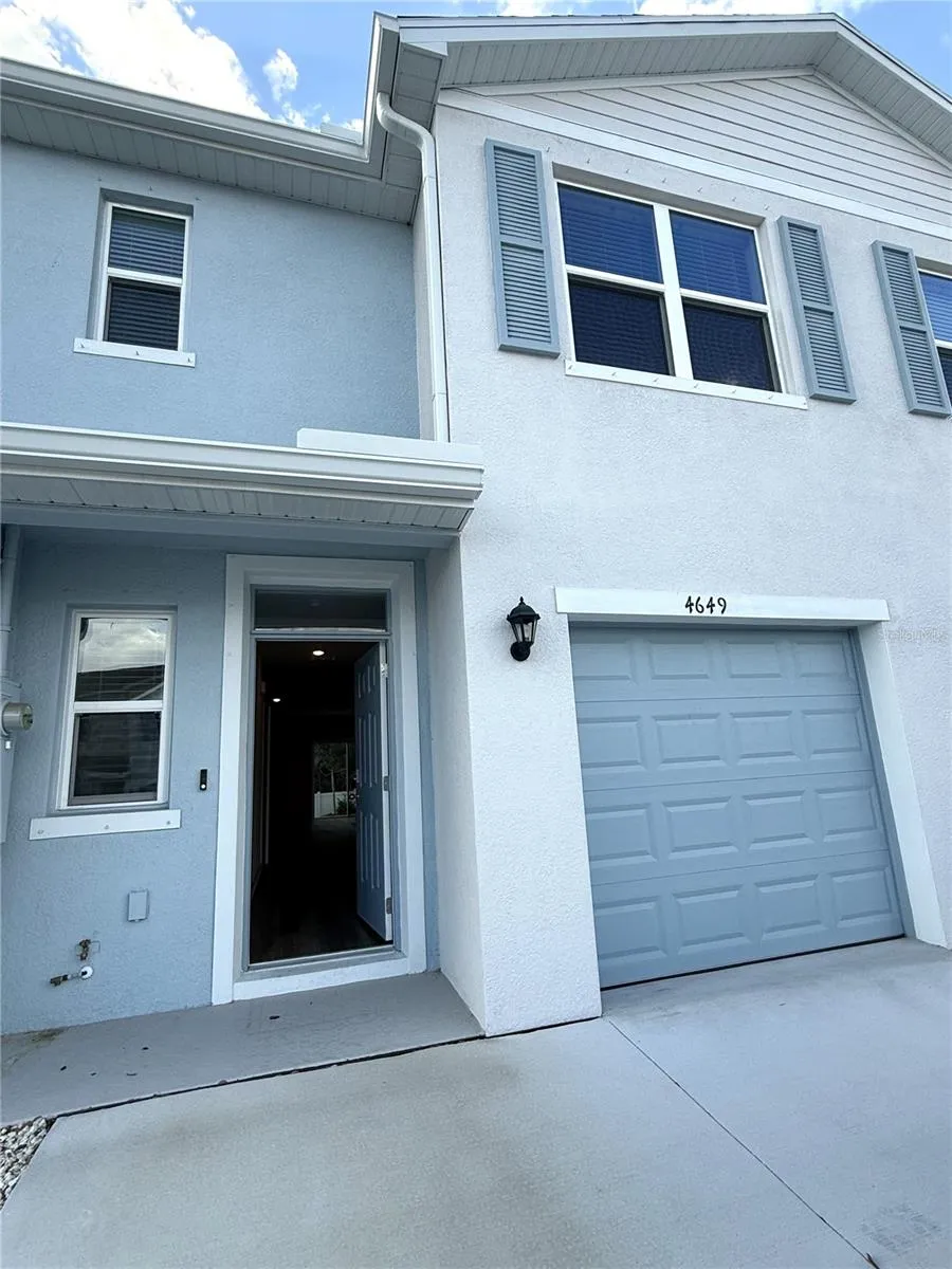 4649 PLEASANT AVENUE Palm Harbor, FL 34683