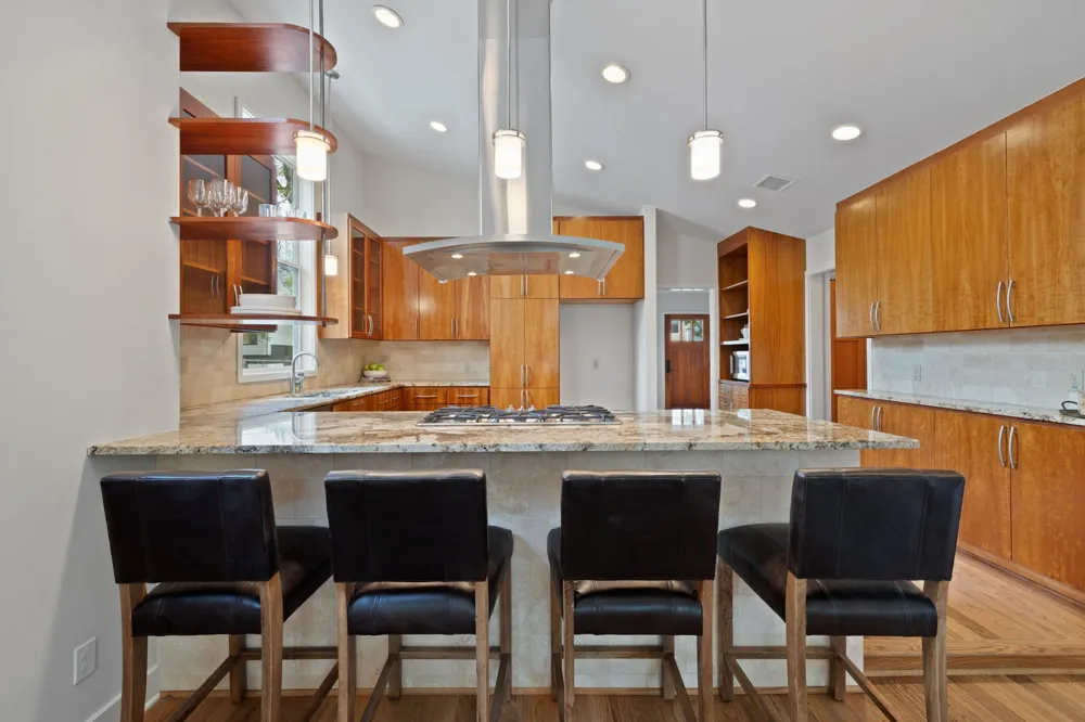 2300 S 3rd Street Austin, TX 78704