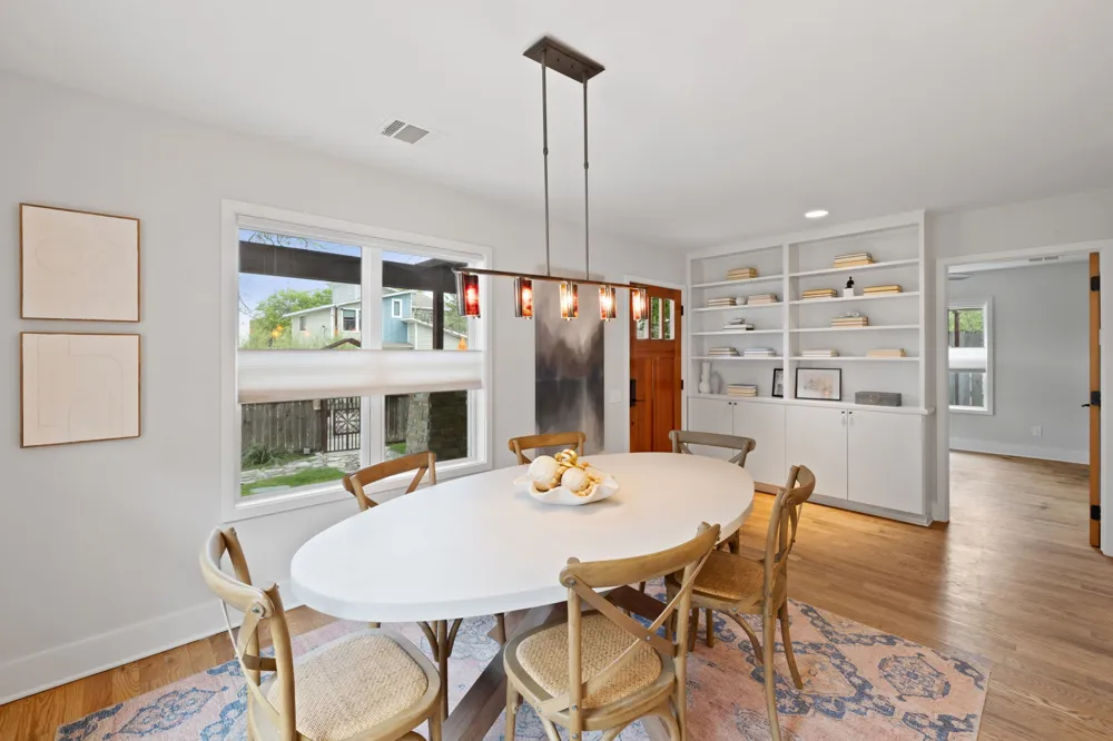 2300 S 3rd Street Austin, TX 78704