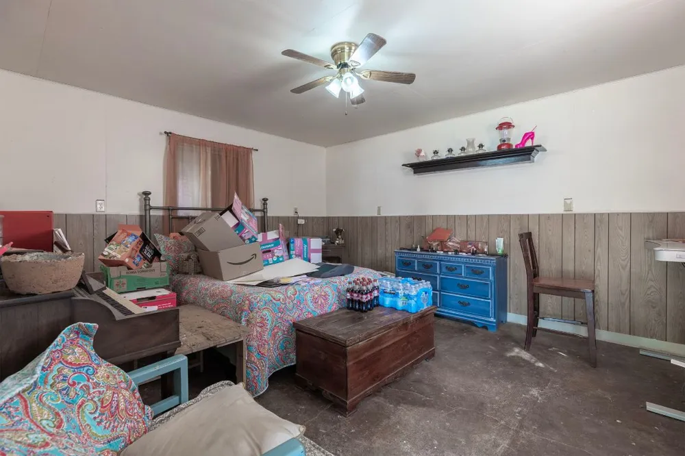 209 E Sheldon Avenue Thrall, TX 76578