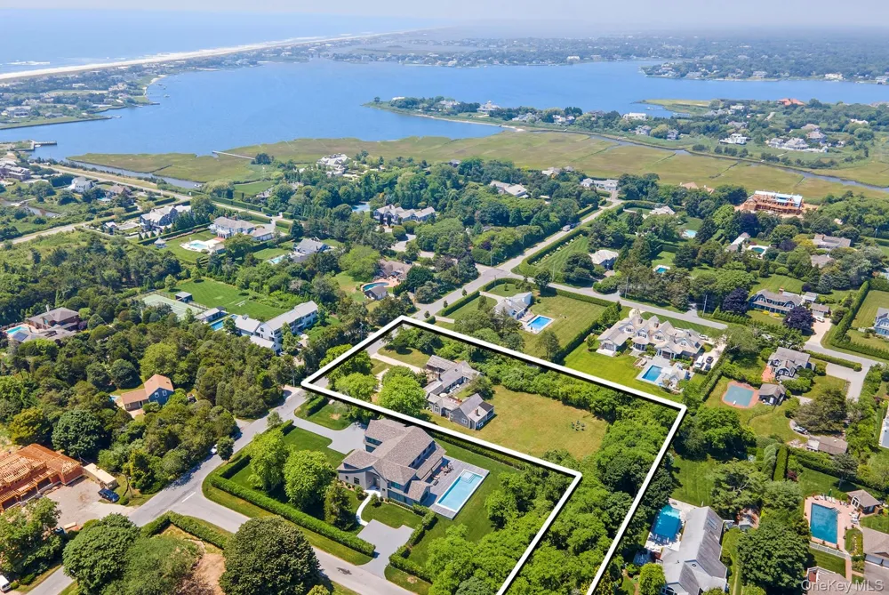 19 Quaquanantuck Lane Quogue, NY 11959