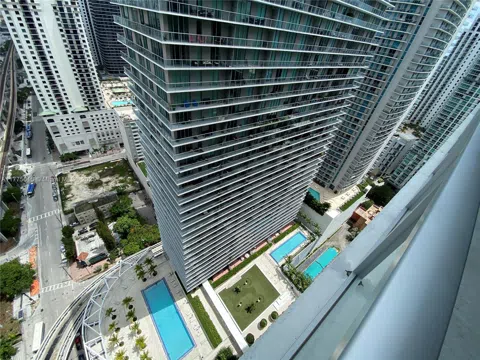79 SW 12 ST #3810-S