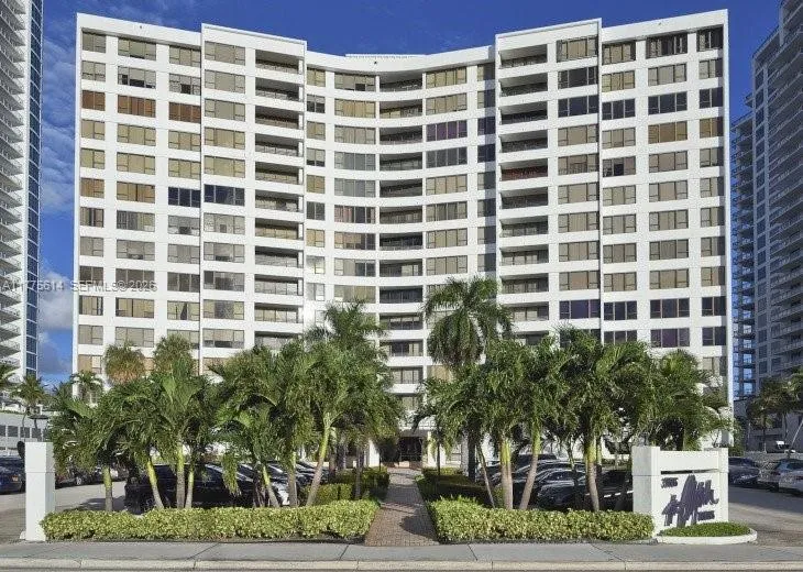 3505 S Ocean Dr #1421 Hollywood, FL 33019