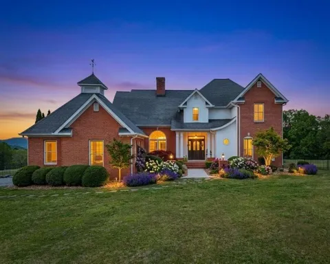 139 Harris Lane