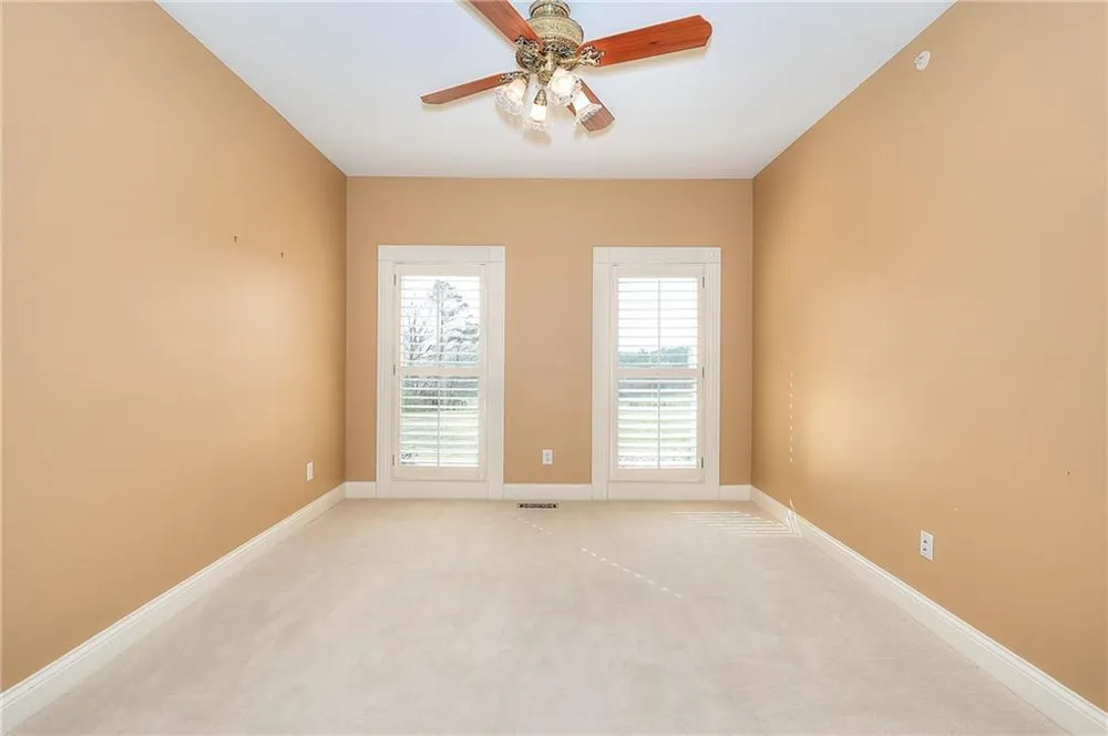 139 Harris Lane La Fayette, GA 30728