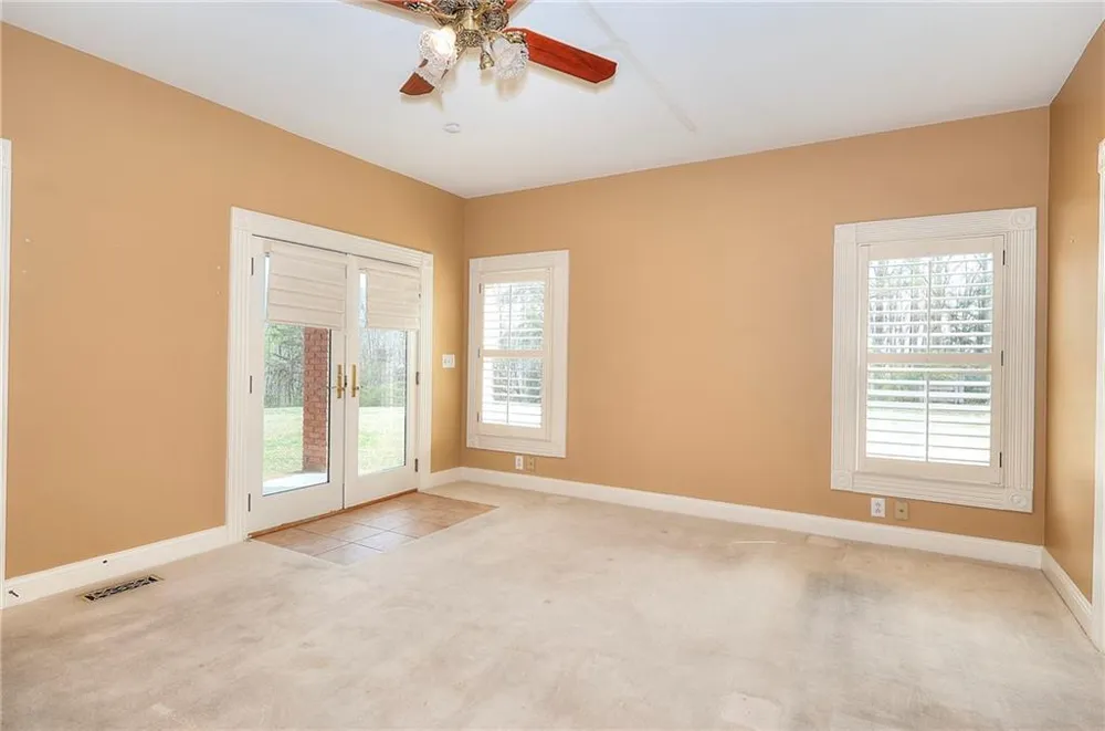 139 Harris Lane La Fayette, GA 30728