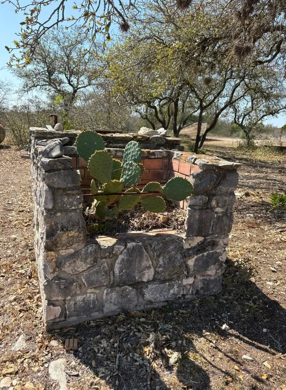 191 Leona Ranch Road Brackettville, TX 78832