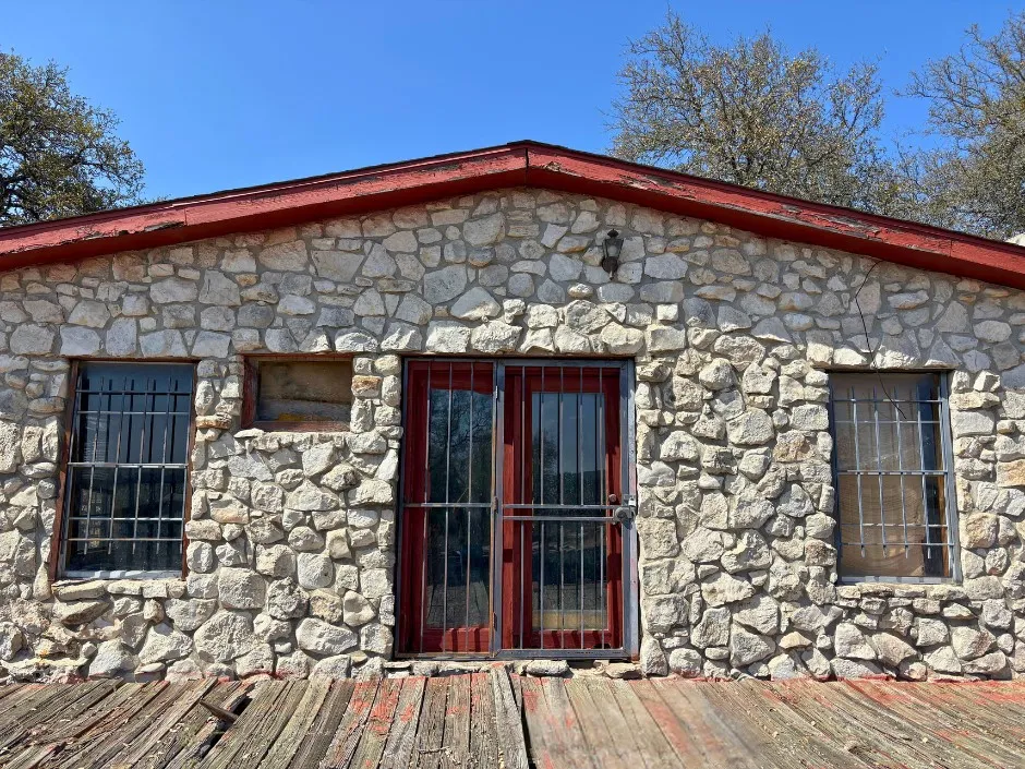 191 Leona Ranch Road Brackettville, TX 78832