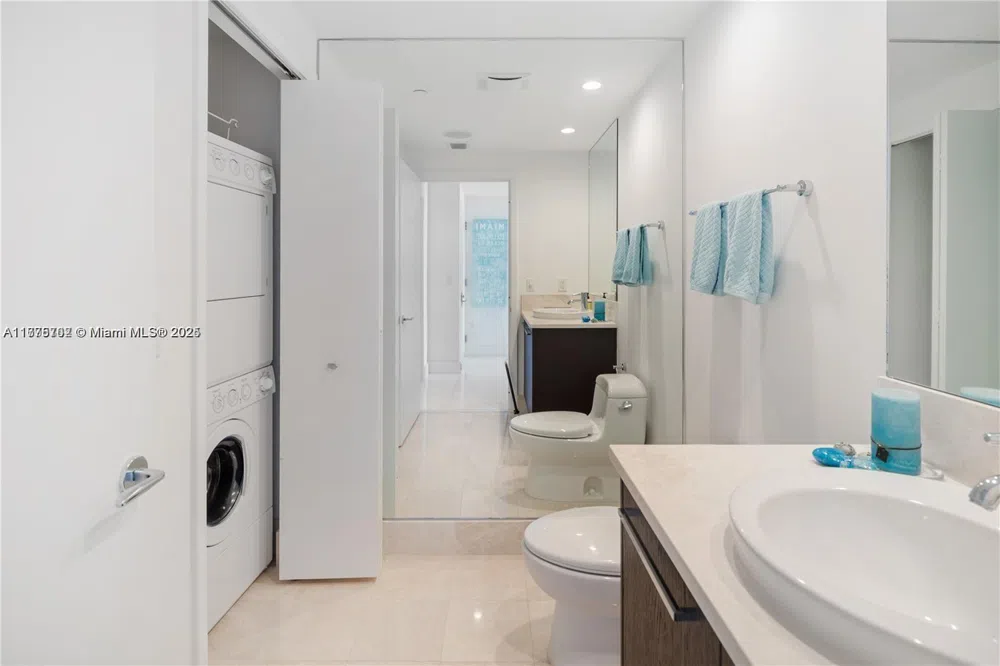 17121 Collins Ave #1703 Sunny Isles Beach, FL 33160