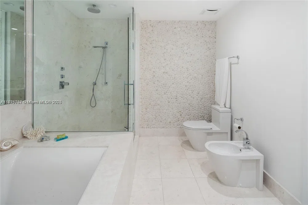 17121 Collins Ave #1703 Sunny Isles Beach, FL 33160
