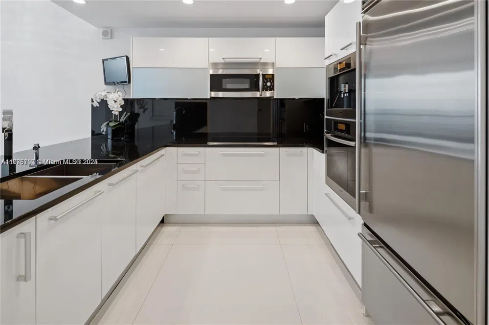 17121 Collins Ave #1703 Sunny Isles Beach, FL 33160