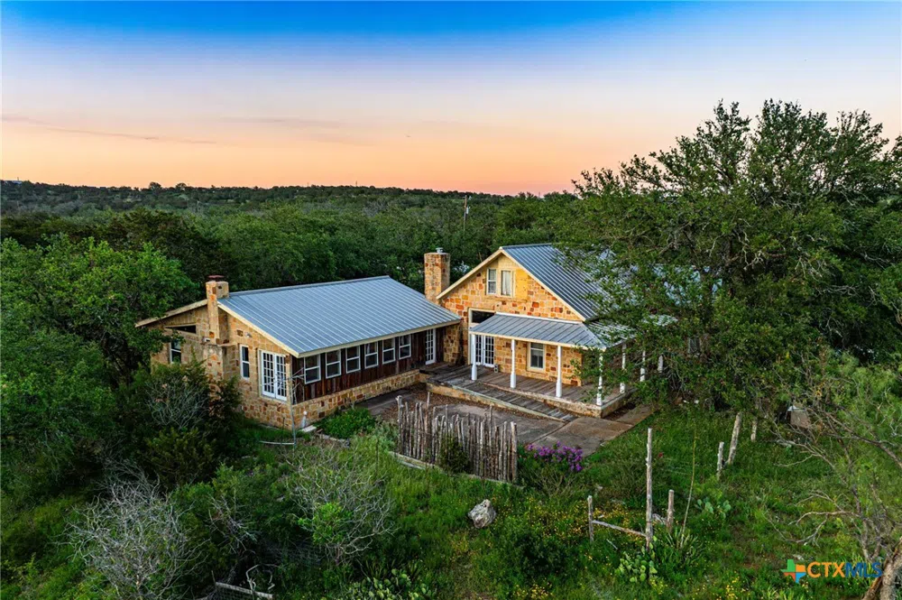 9738 E Fm1431 Marble Falls, TX 78654