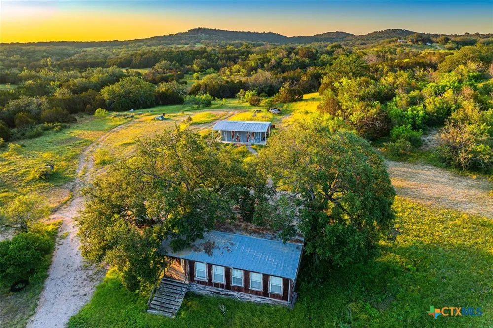 9738 E Fm1431 Marble Falls, TX 78654