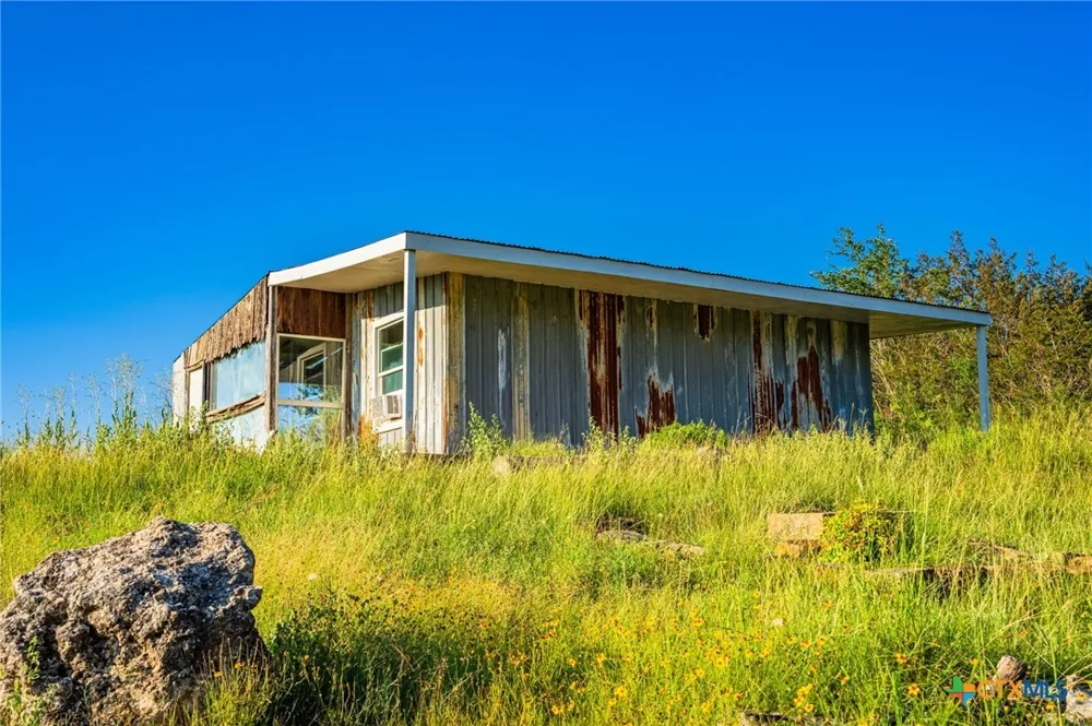 9738 E Fm1431 Marble Falls, TX 78654