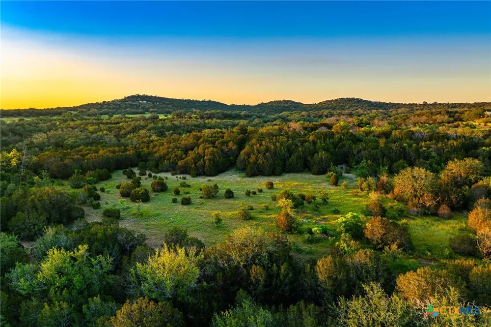 9738 E Fm1431 Marble Falls, TX 78654