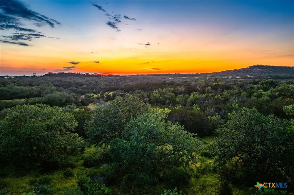 9738 E Fm1431 Marble Falls, TX 78654