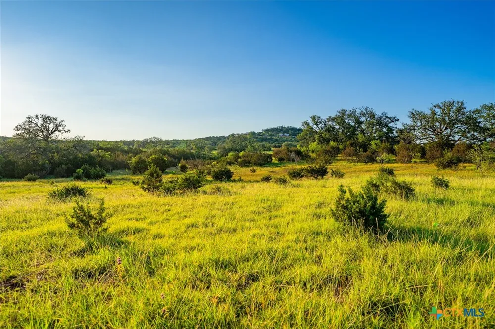9738 E Fm1431 Marble Falls, TX 78654