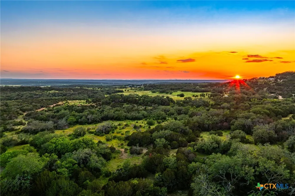 9738 E Fm1431 Marble Falls, TX 78654
