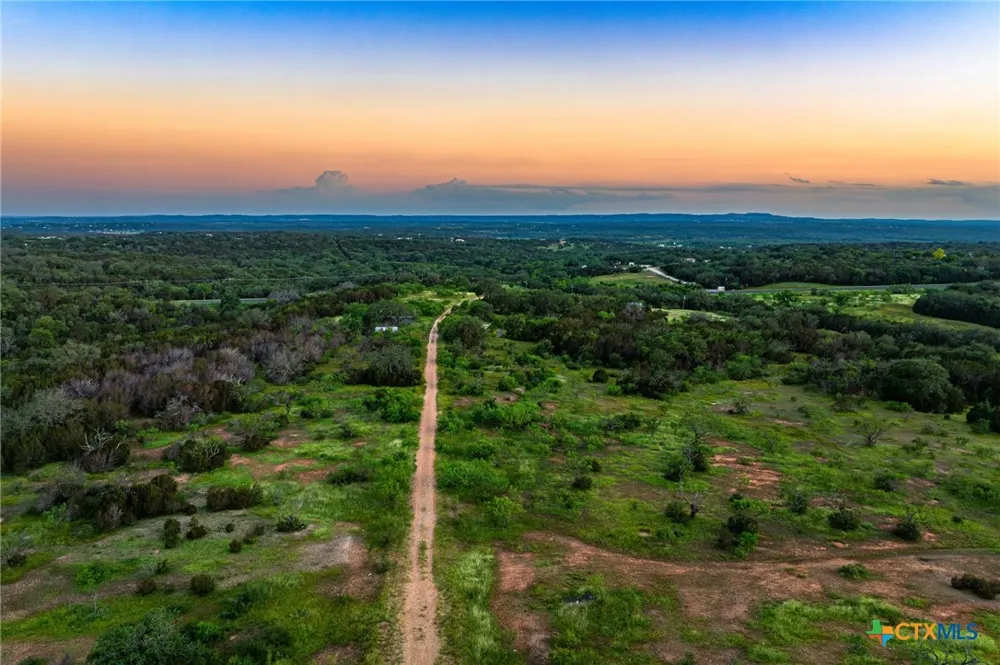 9738 E Fm1431 Marble Falls, TX 78654