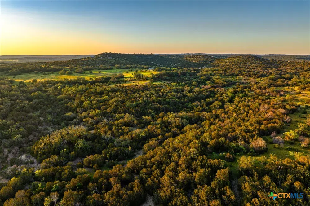 9738 E Fm1431 Marble Falls, TX 78654