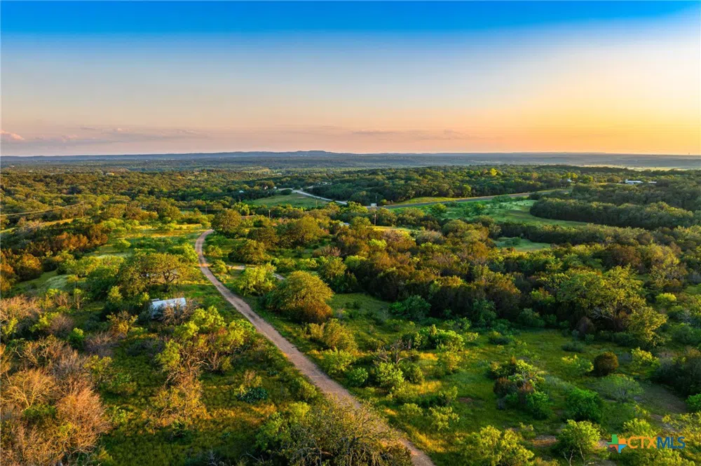 9738 E Fm1431 Marble Falls, TX 78654