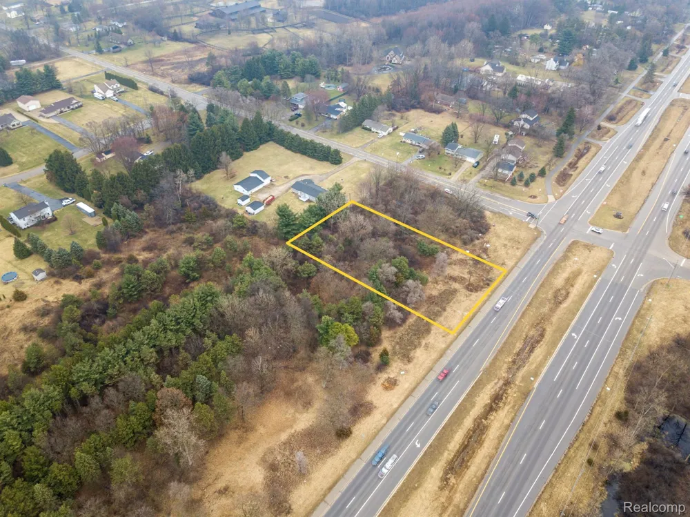 HIGHLAND ROAD Hartland Township, MI 48353