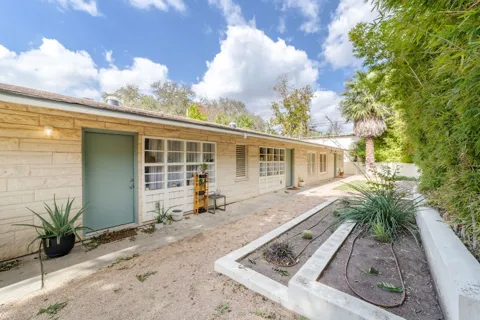 239 Brahan Boulevard