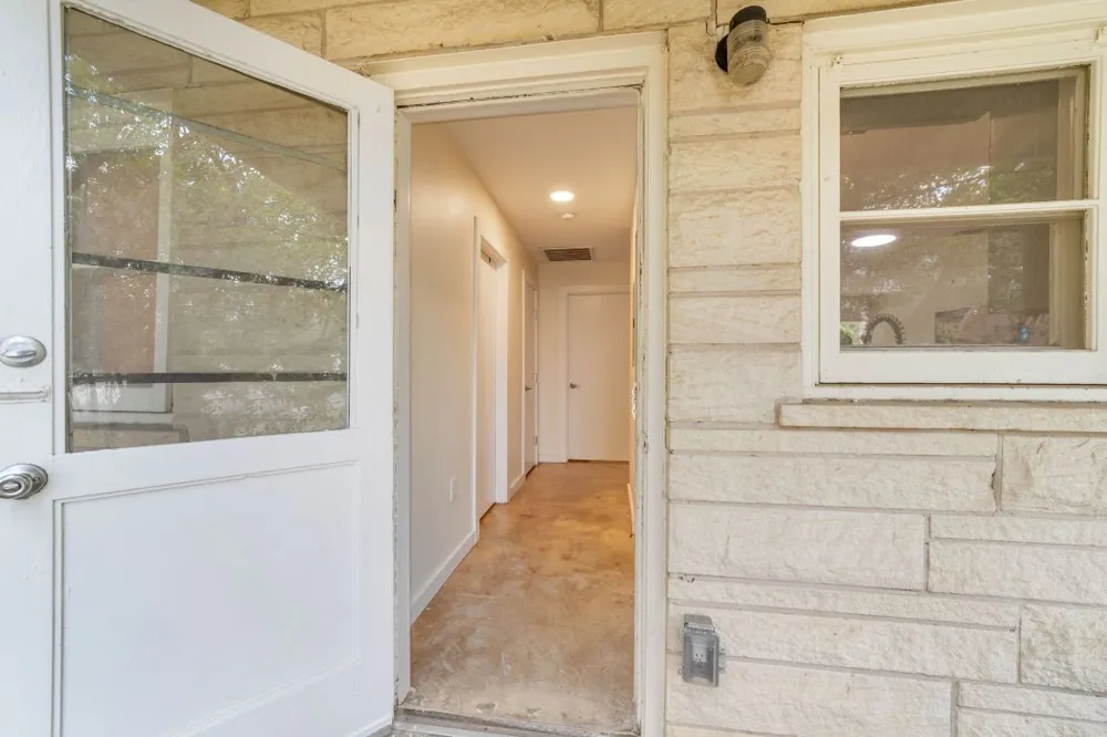 239 Brahan Boulevard San Antonio, TX 78215