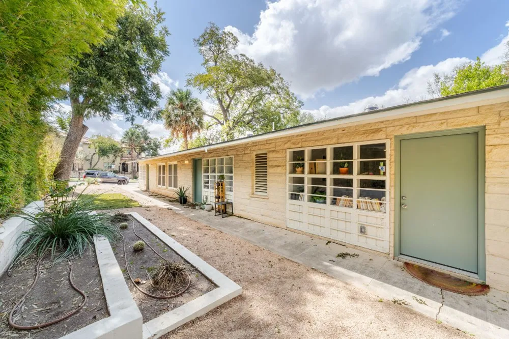 239 Brahan Boulevard San Antonio, TX 78215