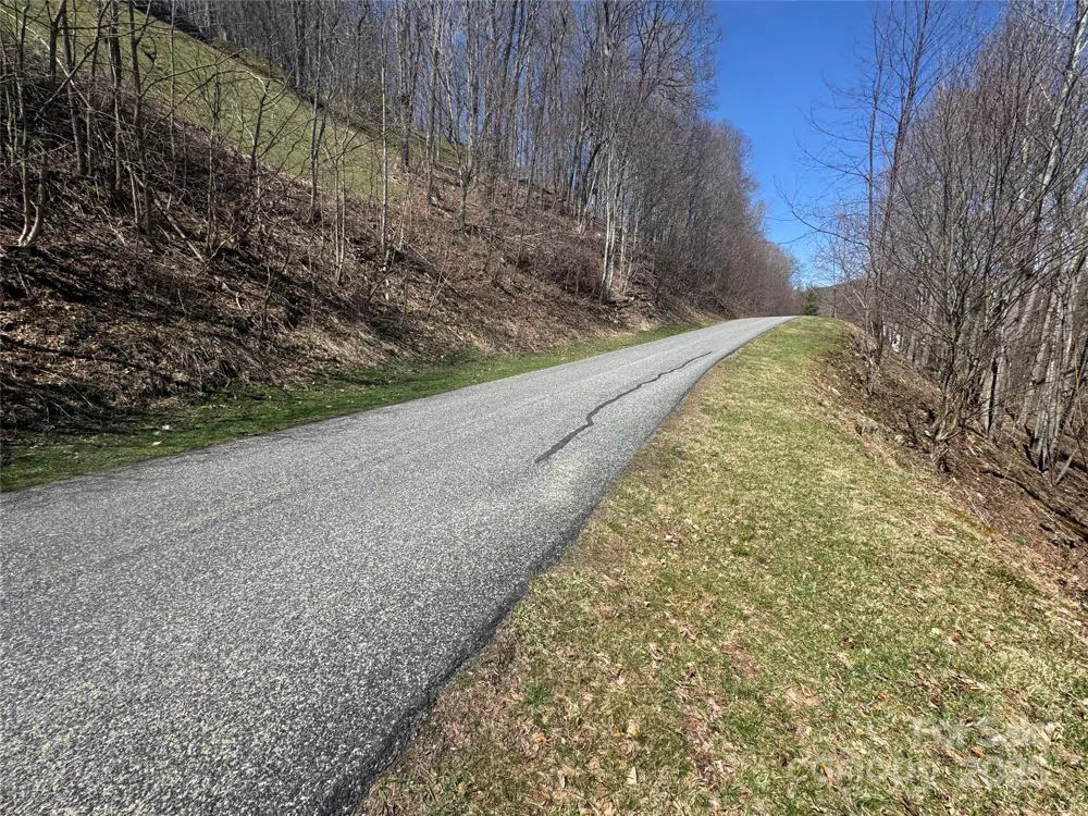 14 & 16 Overlook Drive Mars Hill, NC 28754
