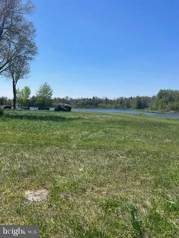 COVINGTON LAKES DRIVE