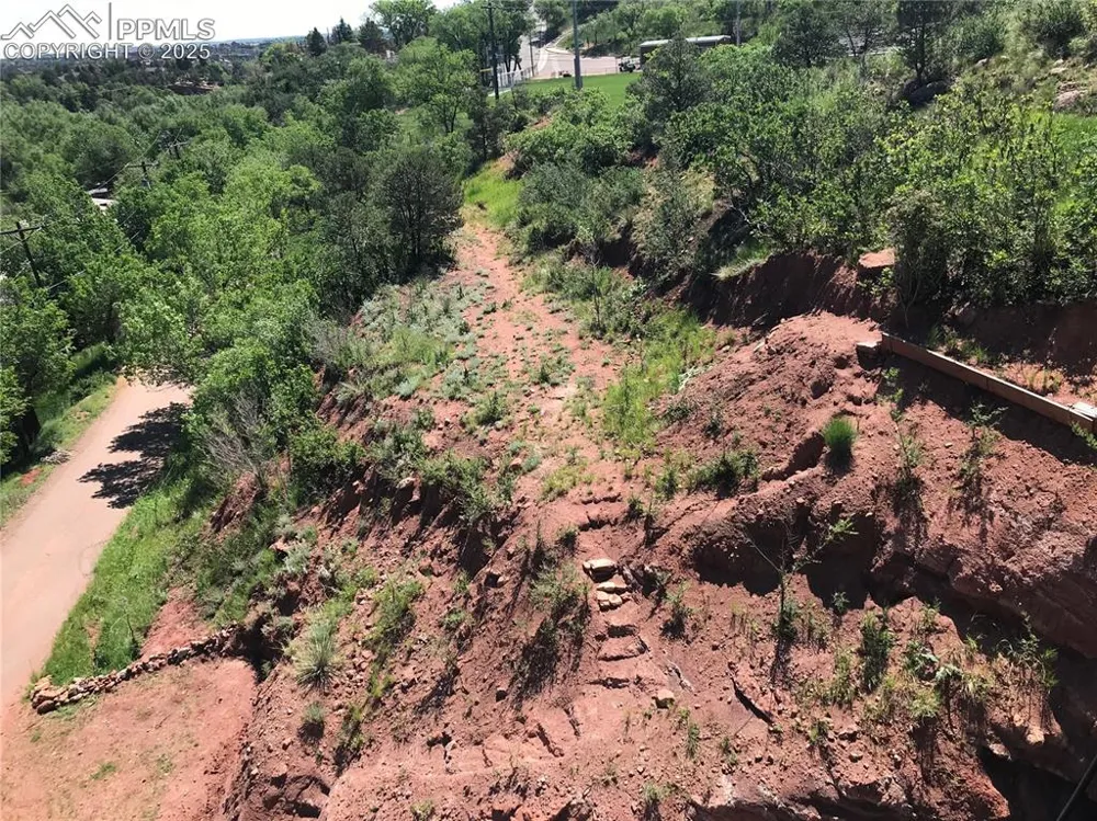 427 Bond Street Manitou Springs, CO 80829