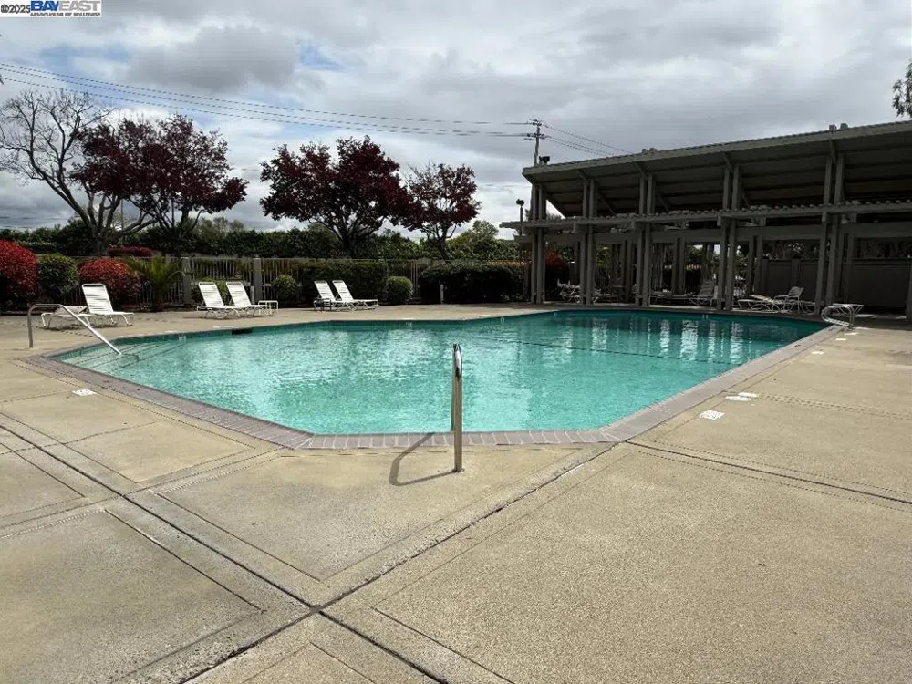 25850 Kay Ave Hayward, CA 94545