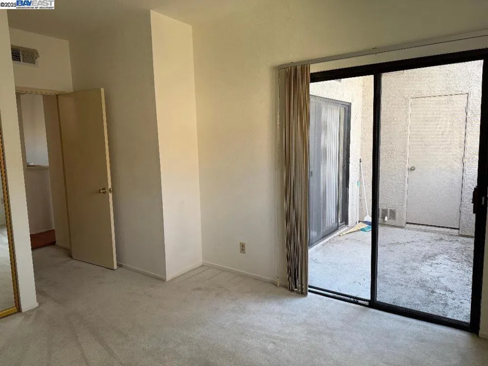25850 Kay Ave Hayward, CA 94545