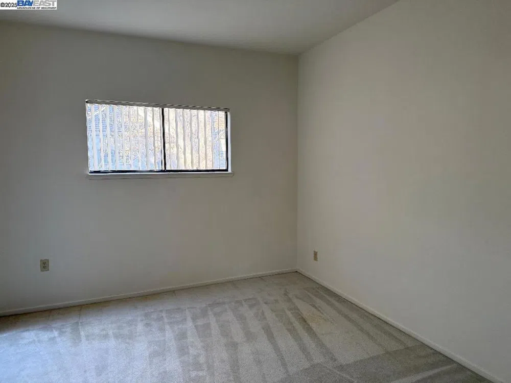 25850 Kay Ave Hayward, CA 94545