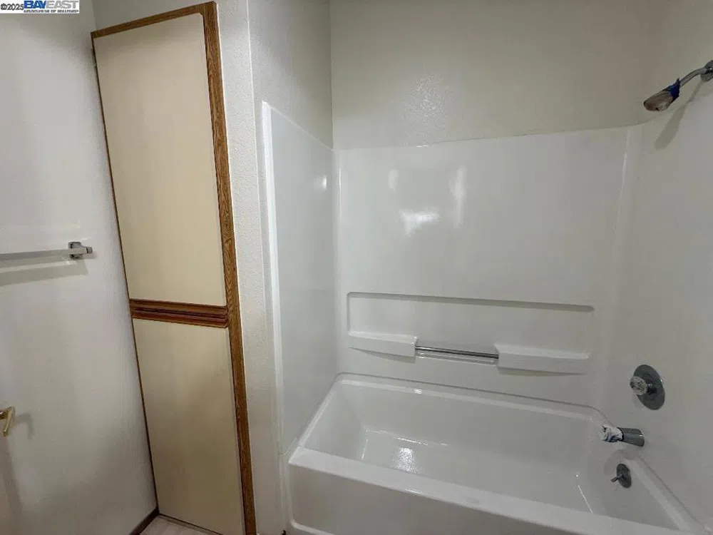 25850 Kay Ave Hayward, CA 94545