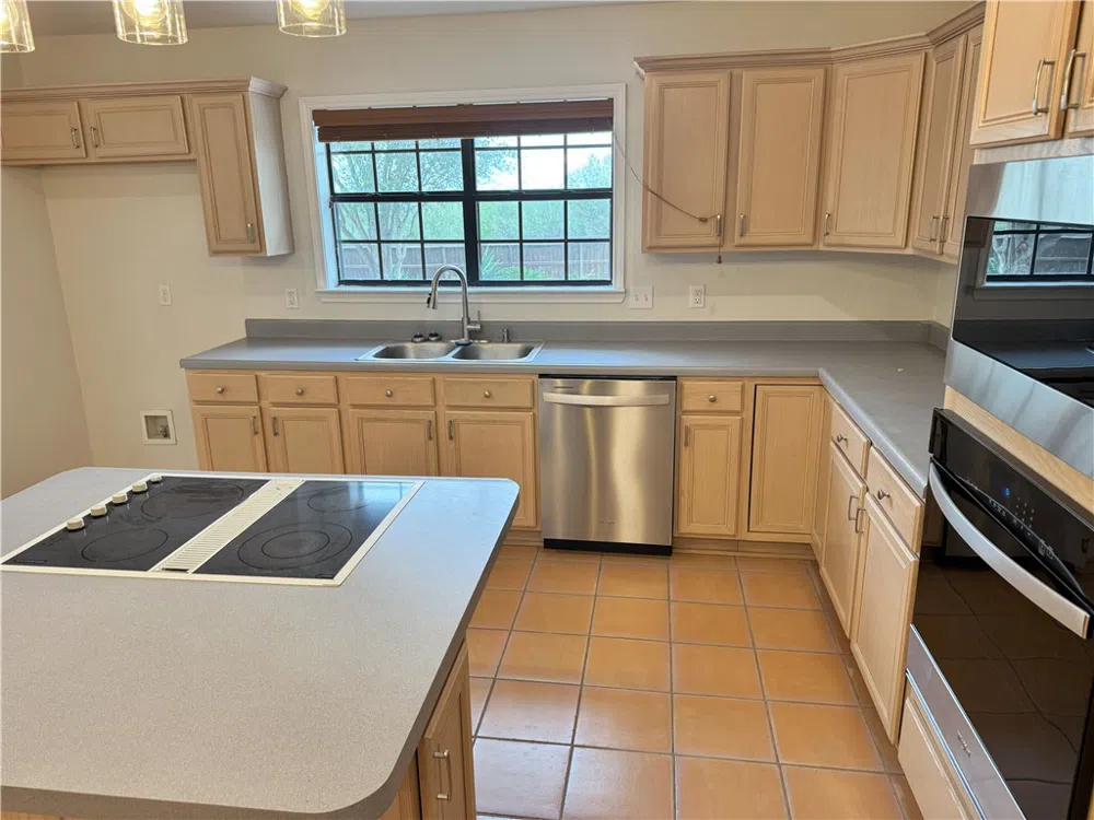 136 Lakeview Three Rivers, TX 78071