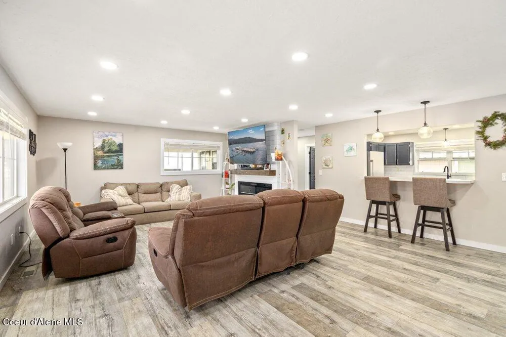 807 E Garden Avenue Osburn, ID 83849