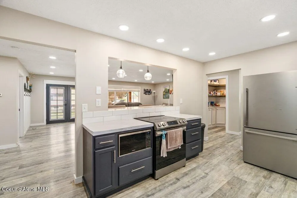 807 E Garden Avenue Osburn, ID 83849
