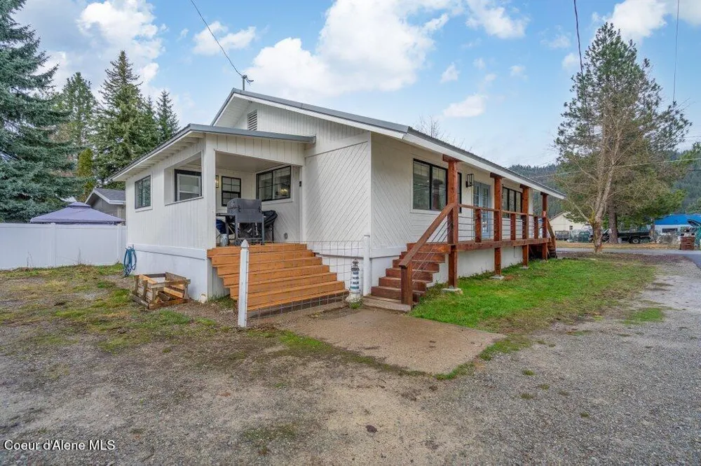 807 E Garden Avenue Osburn, ID 83849