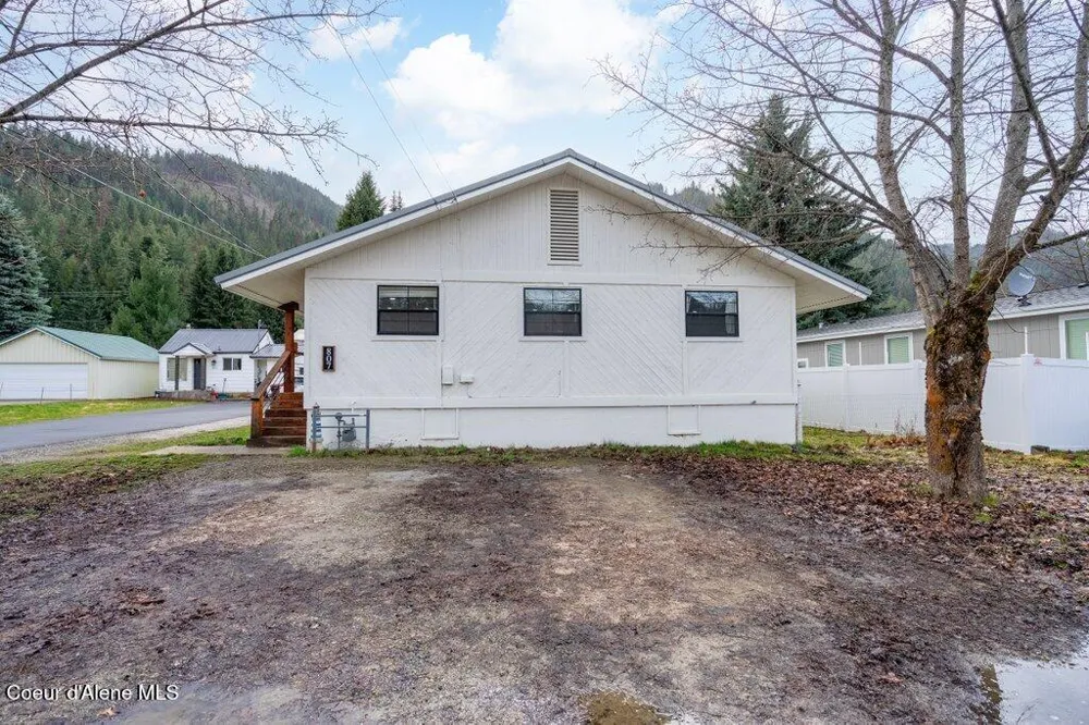 807 E Garden Avenue Osburn, ID 83849
