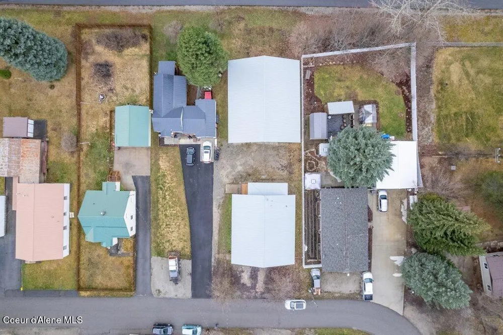 807 E Garden Avenue Osburn, ID 83849