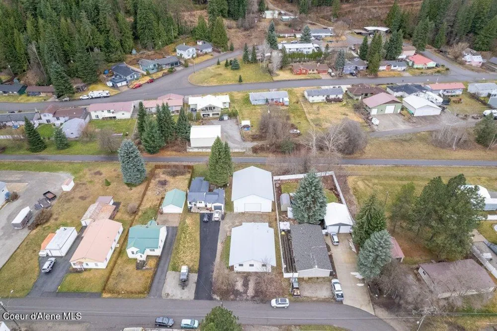 807 E Garden Avenue Osburn, ID 83849